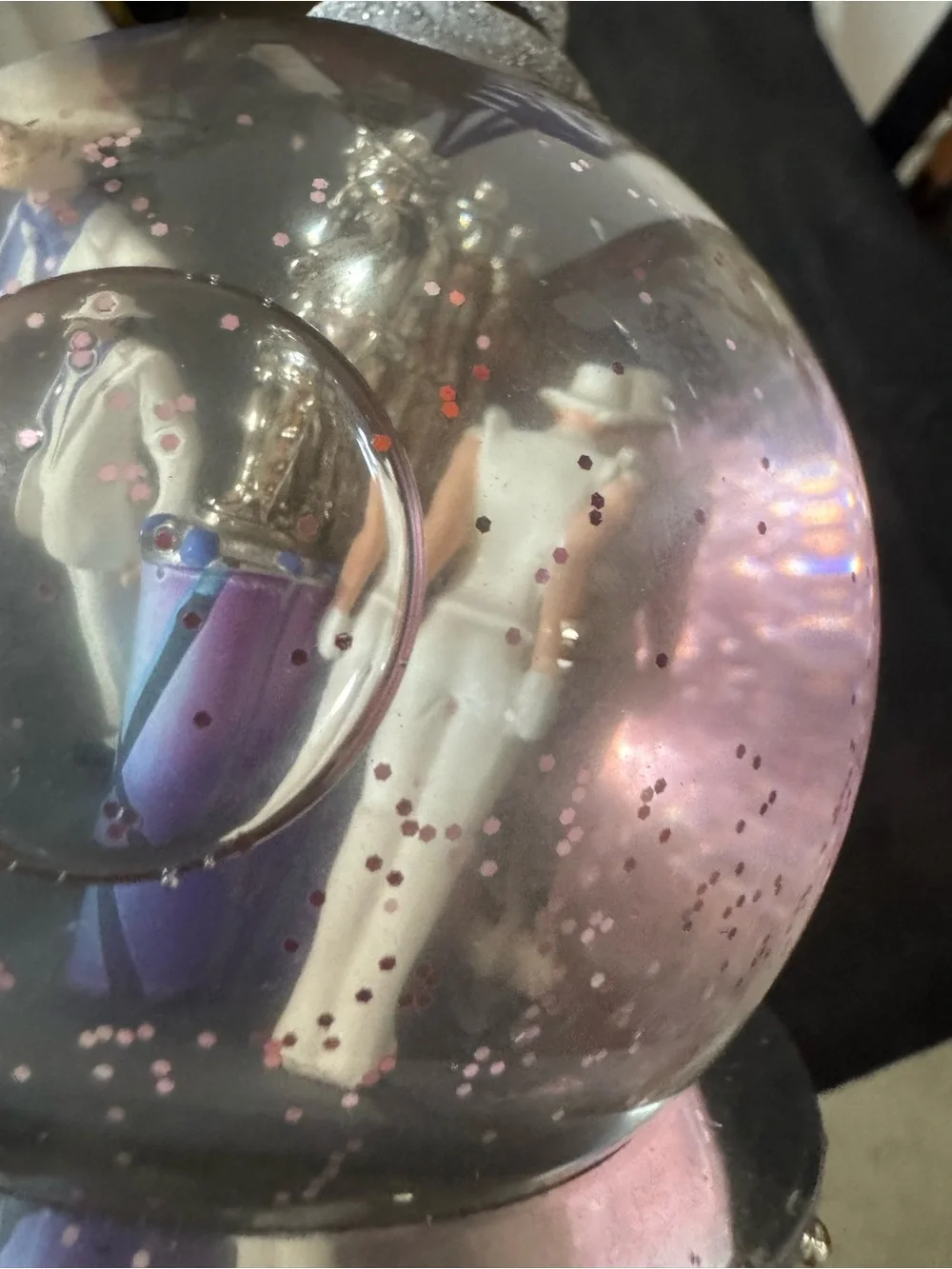 RARE Michael Jackson ONE Cirque Du Soleil musical light-up snowglobe Memorabilia